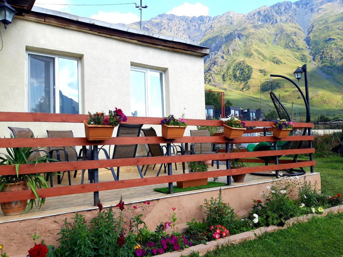 Guest House Elguja Qushashvili كازباجي المظهر الخارجي الصورة