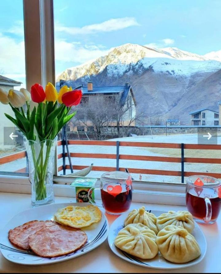 Guest House Elguja Qushashvili كازباجي المظهر الخارجي الصورة