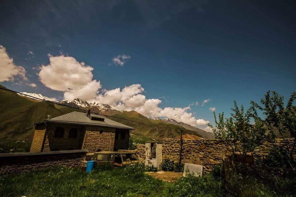 Guest House Elguja Qushashvili كازباجي المظهر الخارجي الصورة