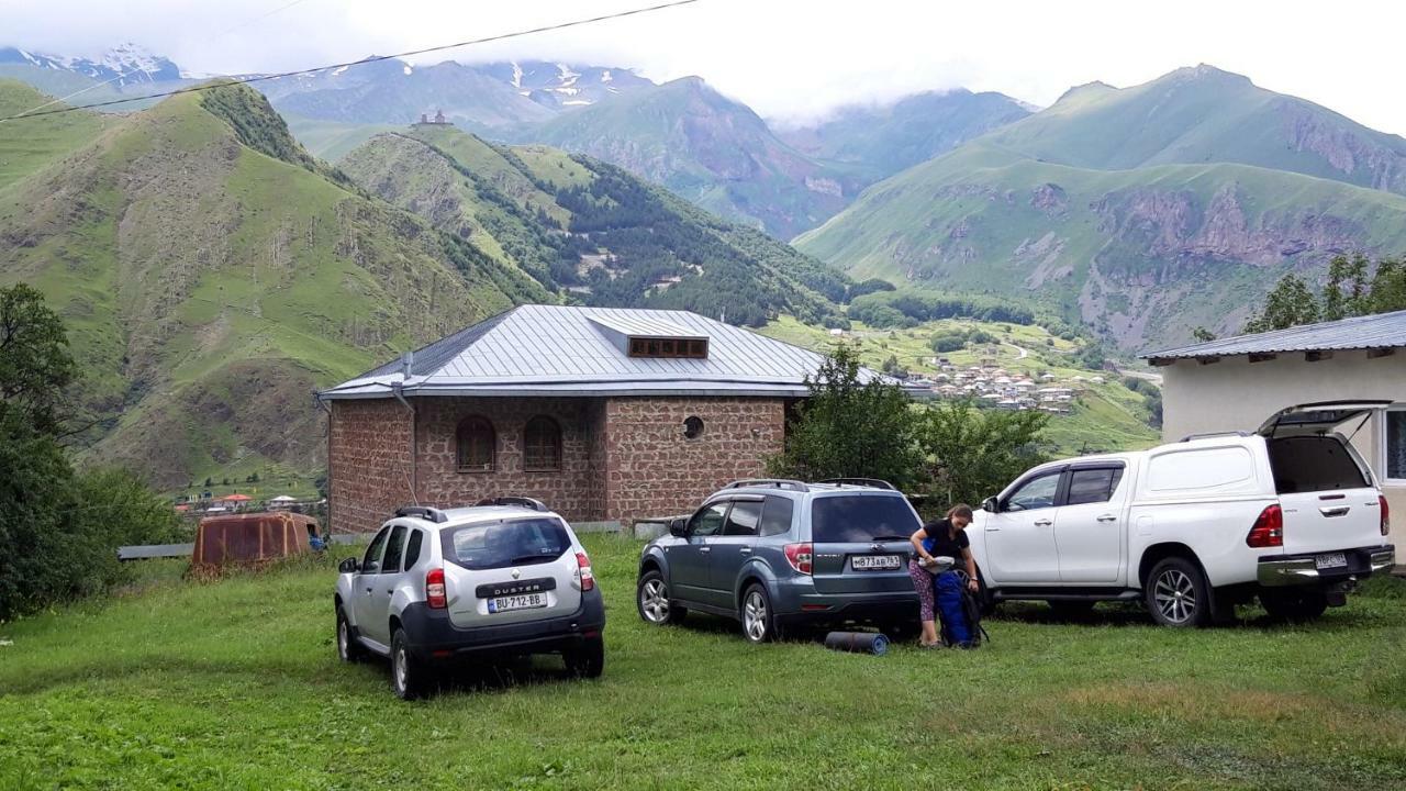 Guest House Elguja Qushashvili كازباجي المظهر الخارجي الصورة
